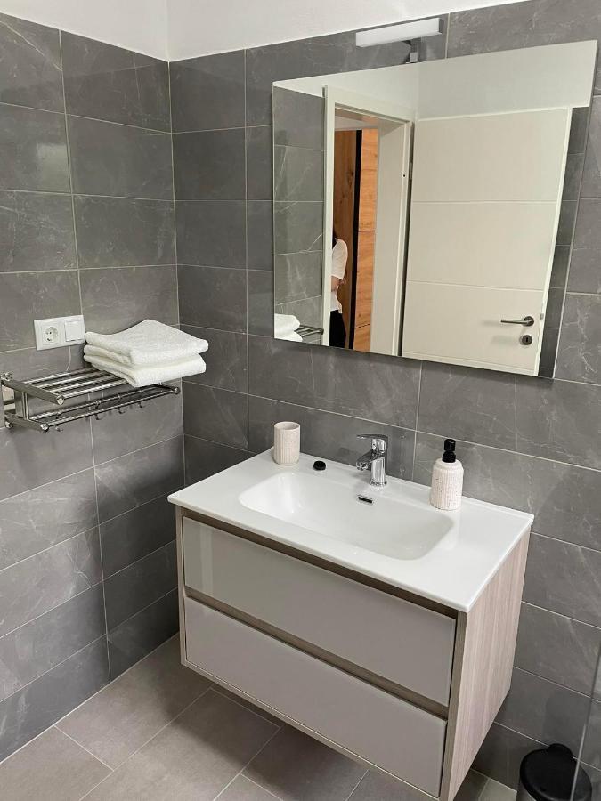 Apartman Ivanica Lukoran Exterior foto